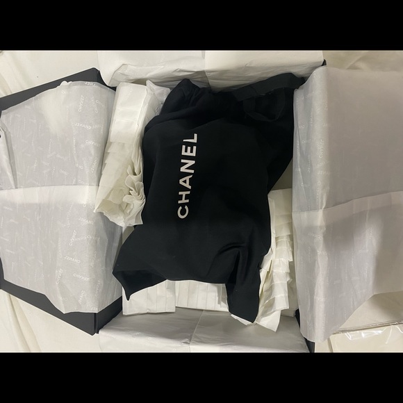 🌑🌑NWT Chanel Drawstring Bag🌑🌑SOLD - Picture 10 of 11